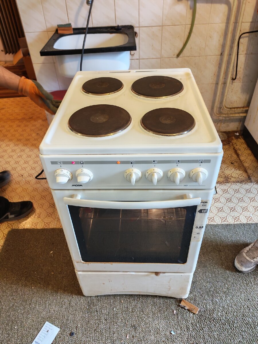 Elektronicky sporák Mora - 3