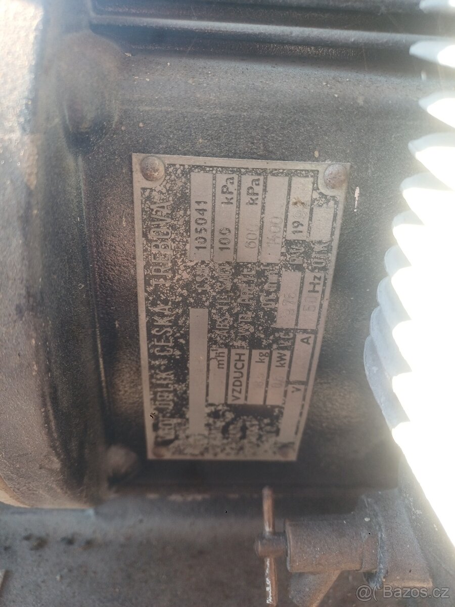 Dílenský kompresor Orlík 100l 0,6kW - 3