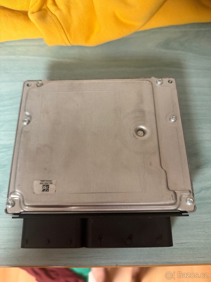 Jednotka motoru bmw 118d e87 - 3