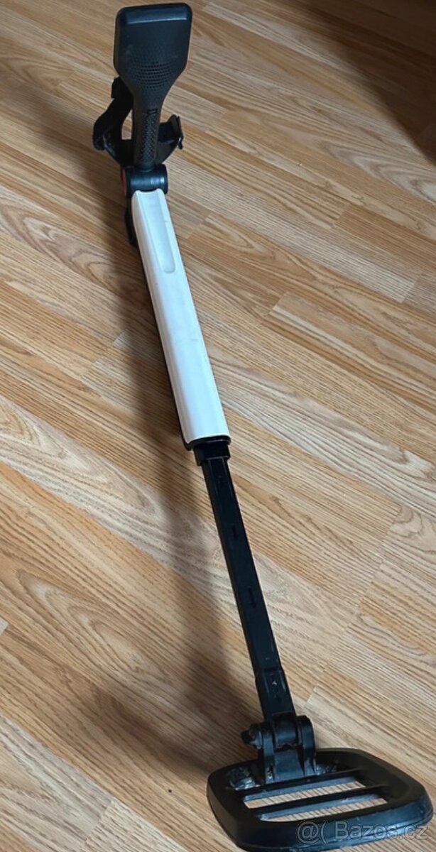 Detektor kovu Minelab GO-FIND 11 - 3