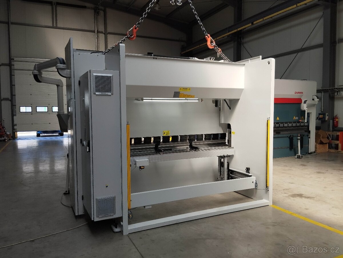 Hydraulický ohraňovací lis DURMA, model AD-S 30175 - 3