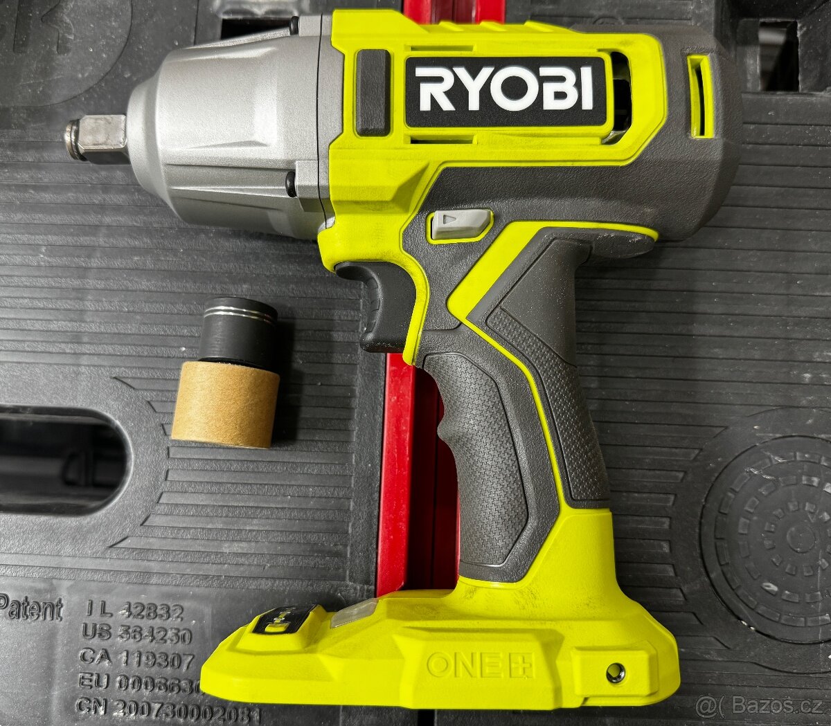 RYOBI utahovák - 3