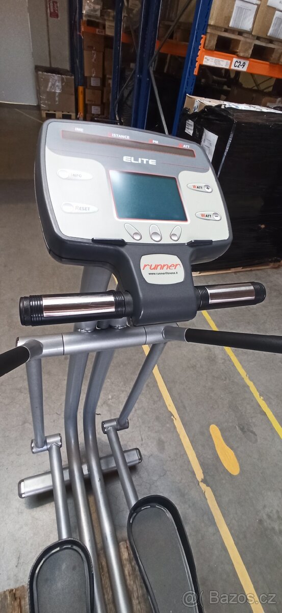 Eliptický trenažér značky Runner, model Elite - 3