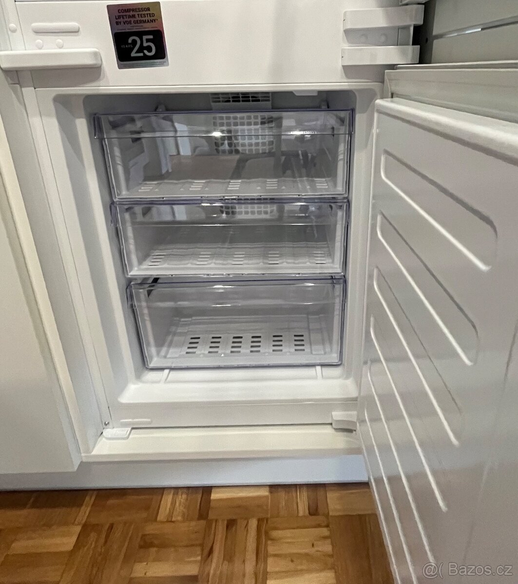 Vestavná lednice nová - 3