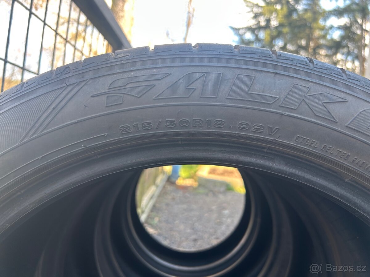 Pneu 215/50 R18 - 3