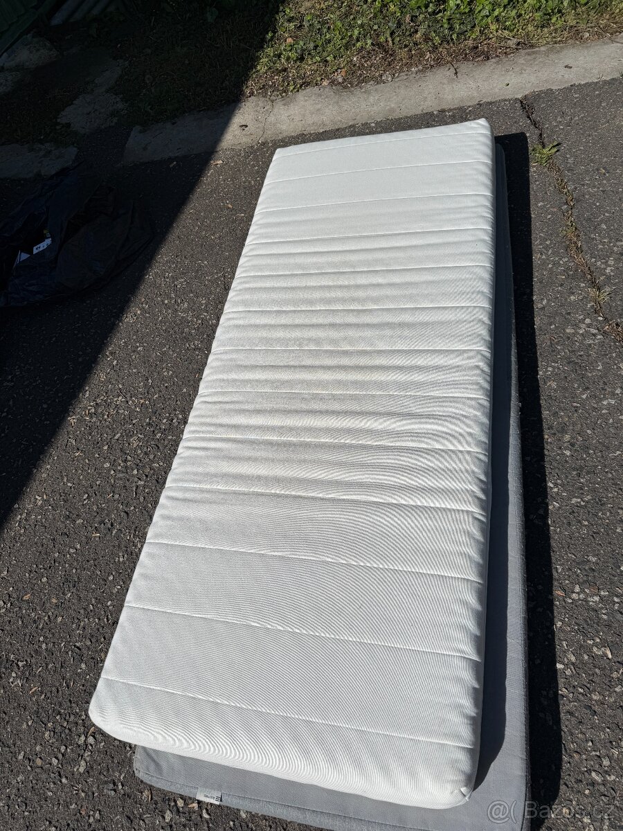 Rozkládací postel IKEA Hemnes + 2 matrace - 3