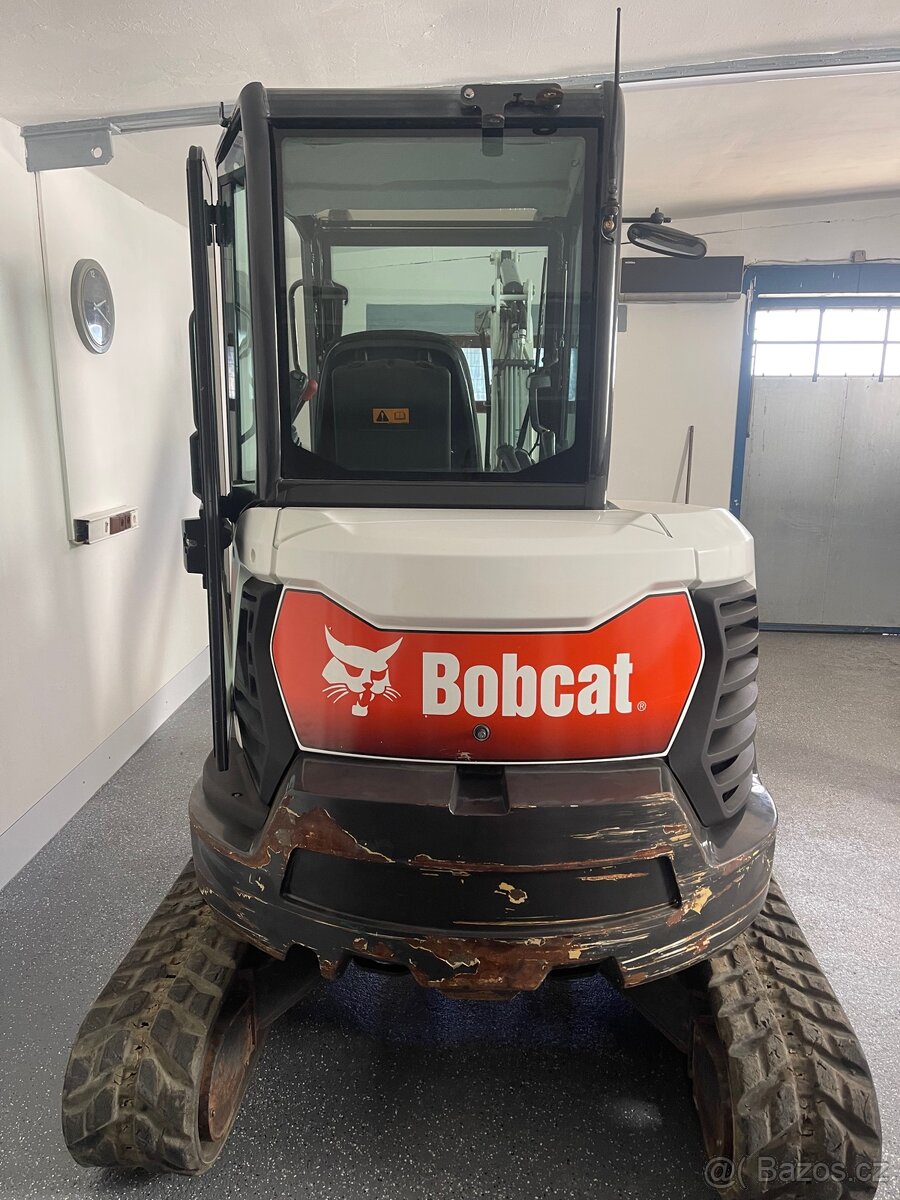 Bobcat E35 - 3