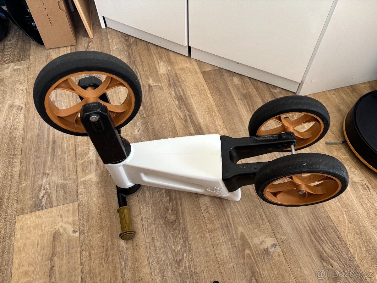 Odrážedlo FUNNY WHEELS + helma BTWIN - 3