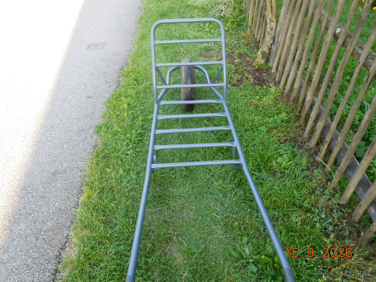 trakař kovový - 3