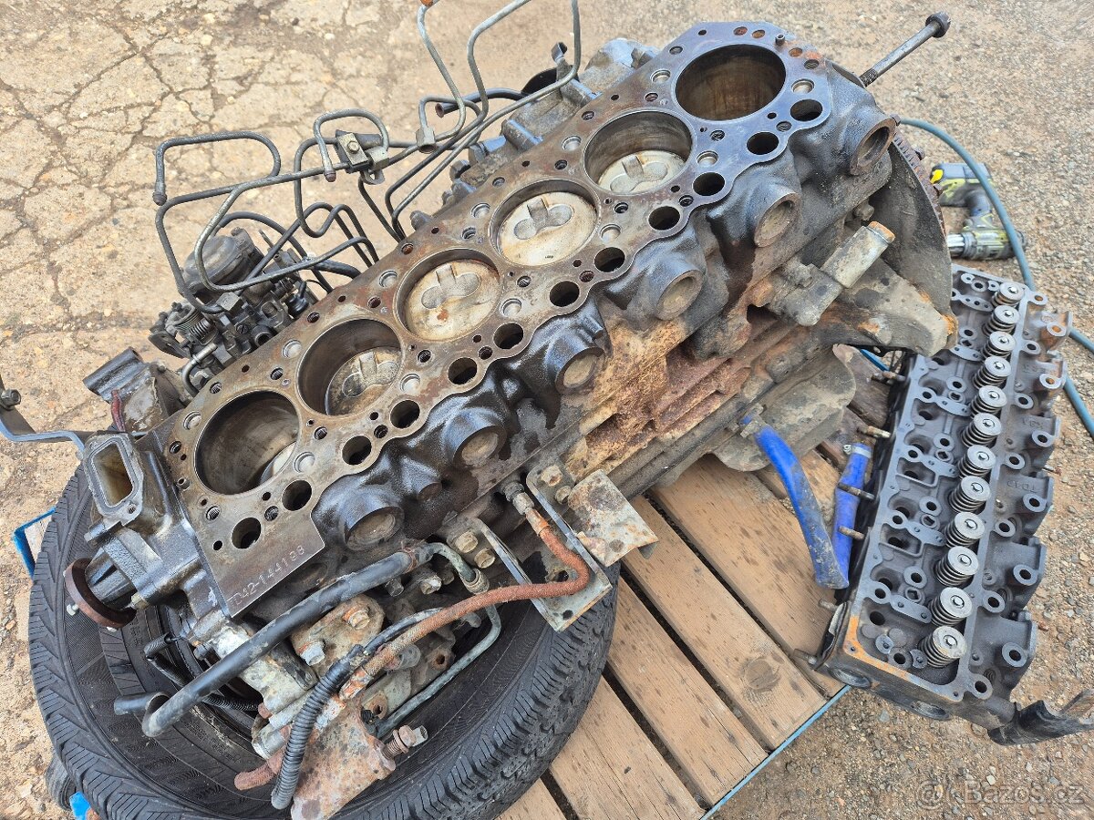 Nissan Patrol motor TD4.2 - 3