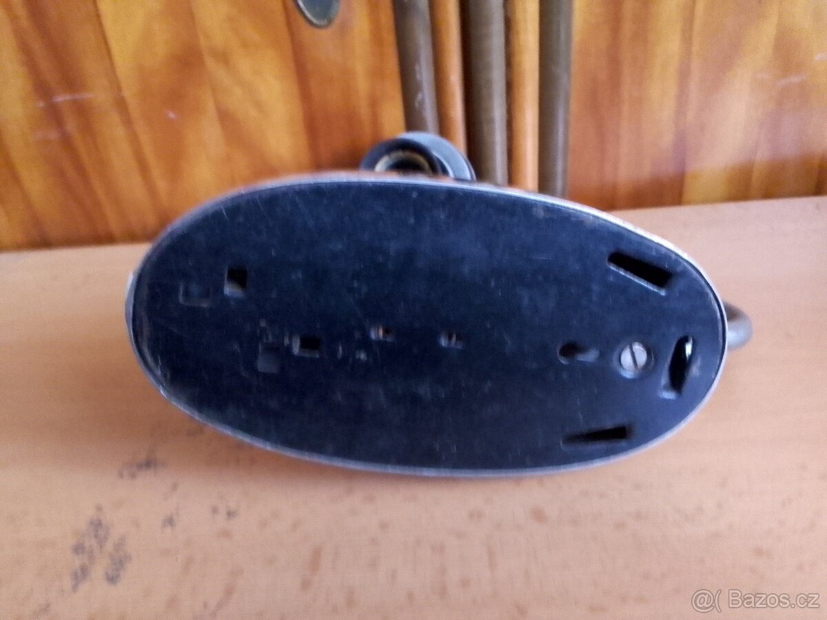 STARÁ NEUPLNÁ STOLNÍ LAMPIČKA - 3