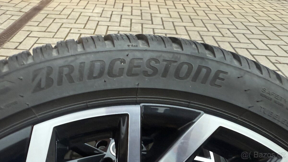 ŠKODA SUPERB ALU KOLA 19 HELIX ZIMNÍ 235/40/19 - 3