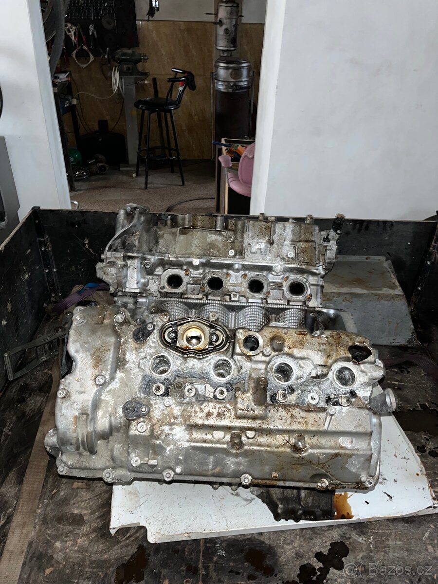 Motor BMW N63b44B - 3
