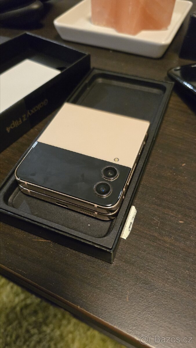 Galaxy Flip4 128GB - 3