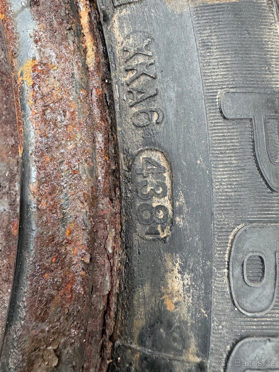 Prodám rezervní kolo 4x108 R15 - 3