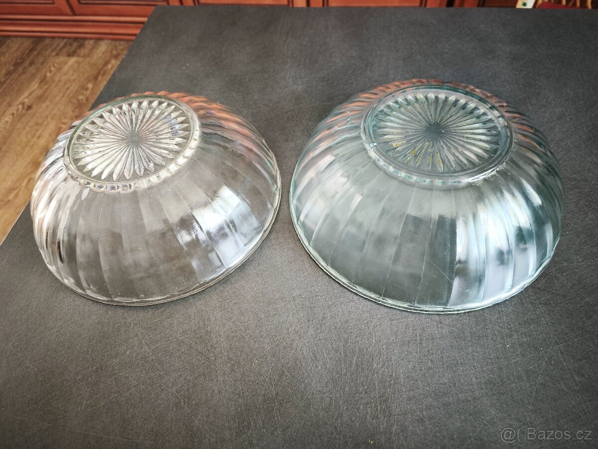 Dvě staré skleněné misky. - 3