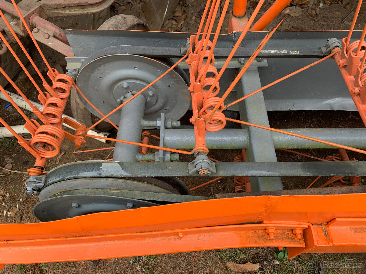 Obraceč/nahrabovač sena TON - 3