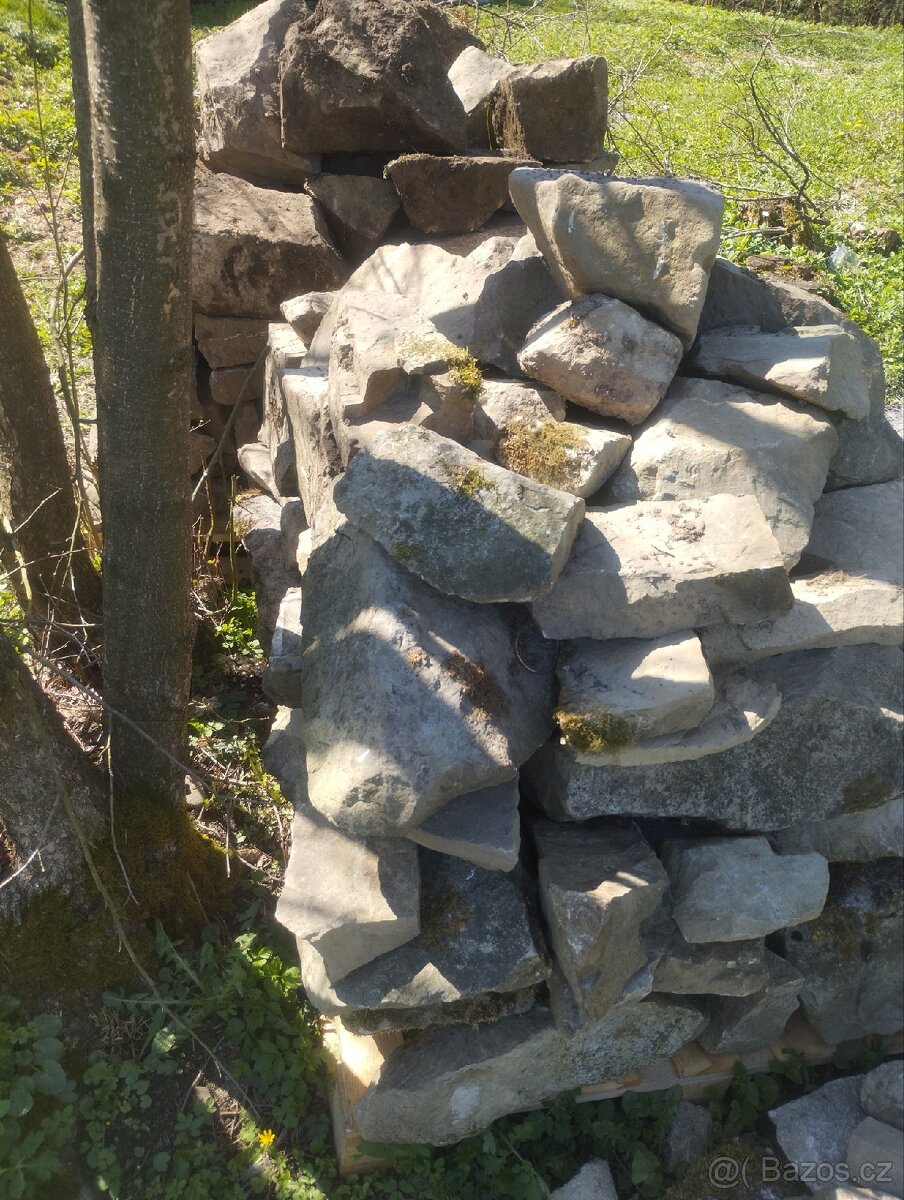 Kameny - 3