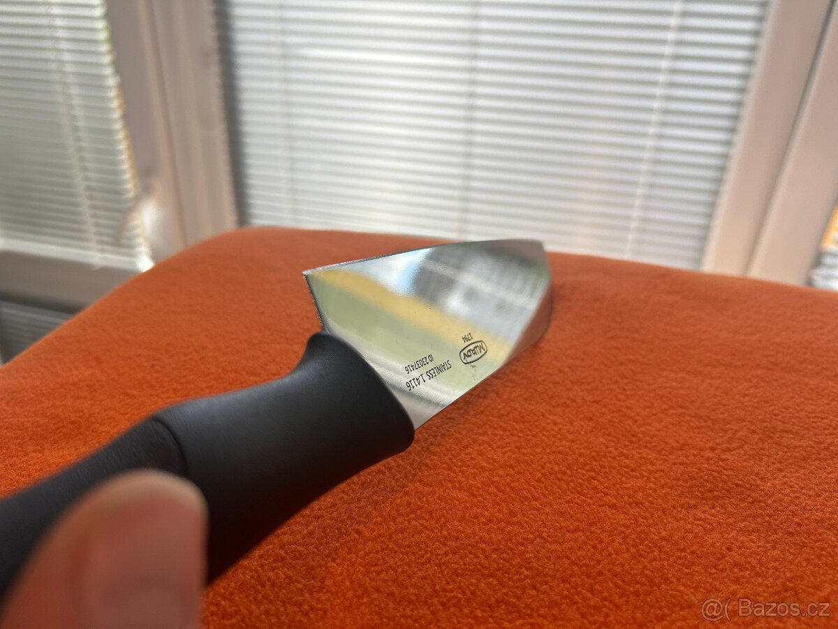 Kuchyňský nůž Santoku zn. MIKOV - 3