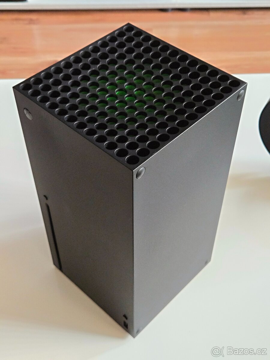 XBOX Series X + 4x ovladač + headset + hry - 3