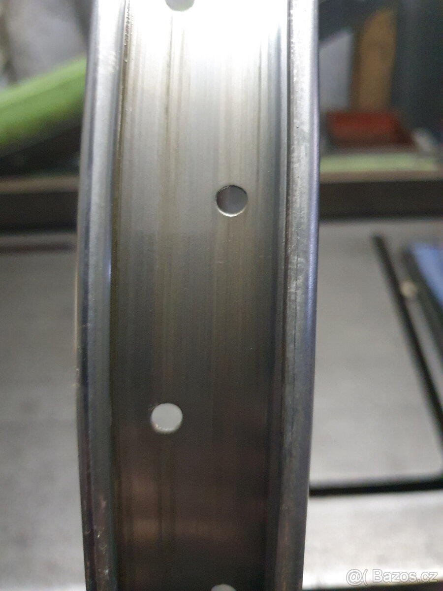 Falcové ráfky na Laurinku - 3