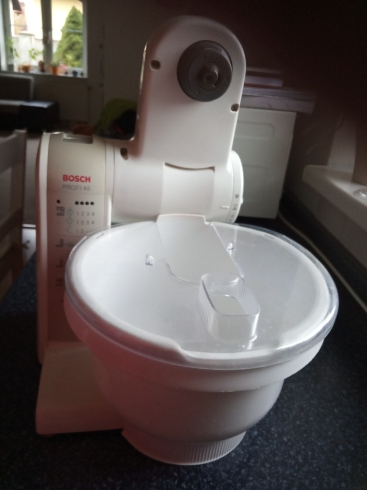 Kuchyňský robot Bosch a osobní váha Hyundai NOVÁ - 3