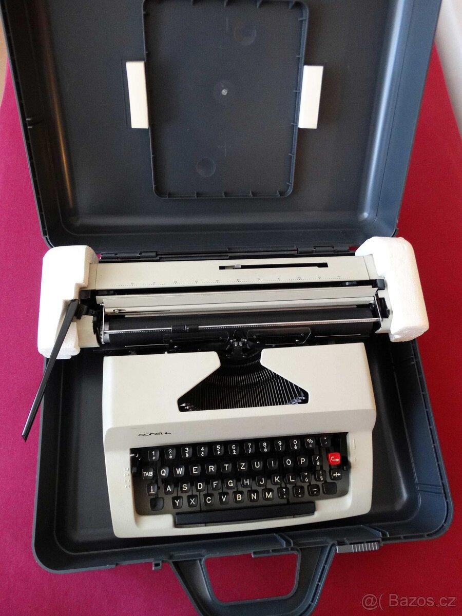 PSACÍ STROJ KUFŘÍKOVÝ CONSUL 2226 - 3