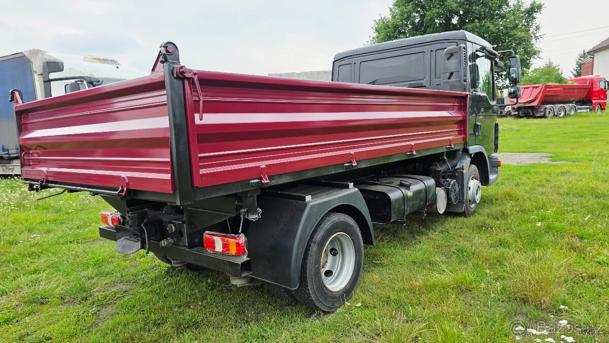 MAN TGL 10.220 Třístranný sklápěč ve velmi dobrém stavu - 3