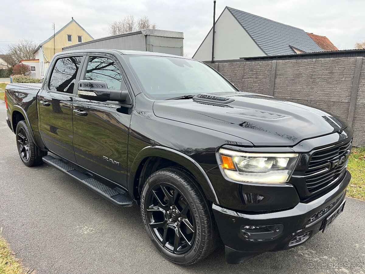 Dodge RAM Night-paket, 2022, 5.7l, TOP stav - 3