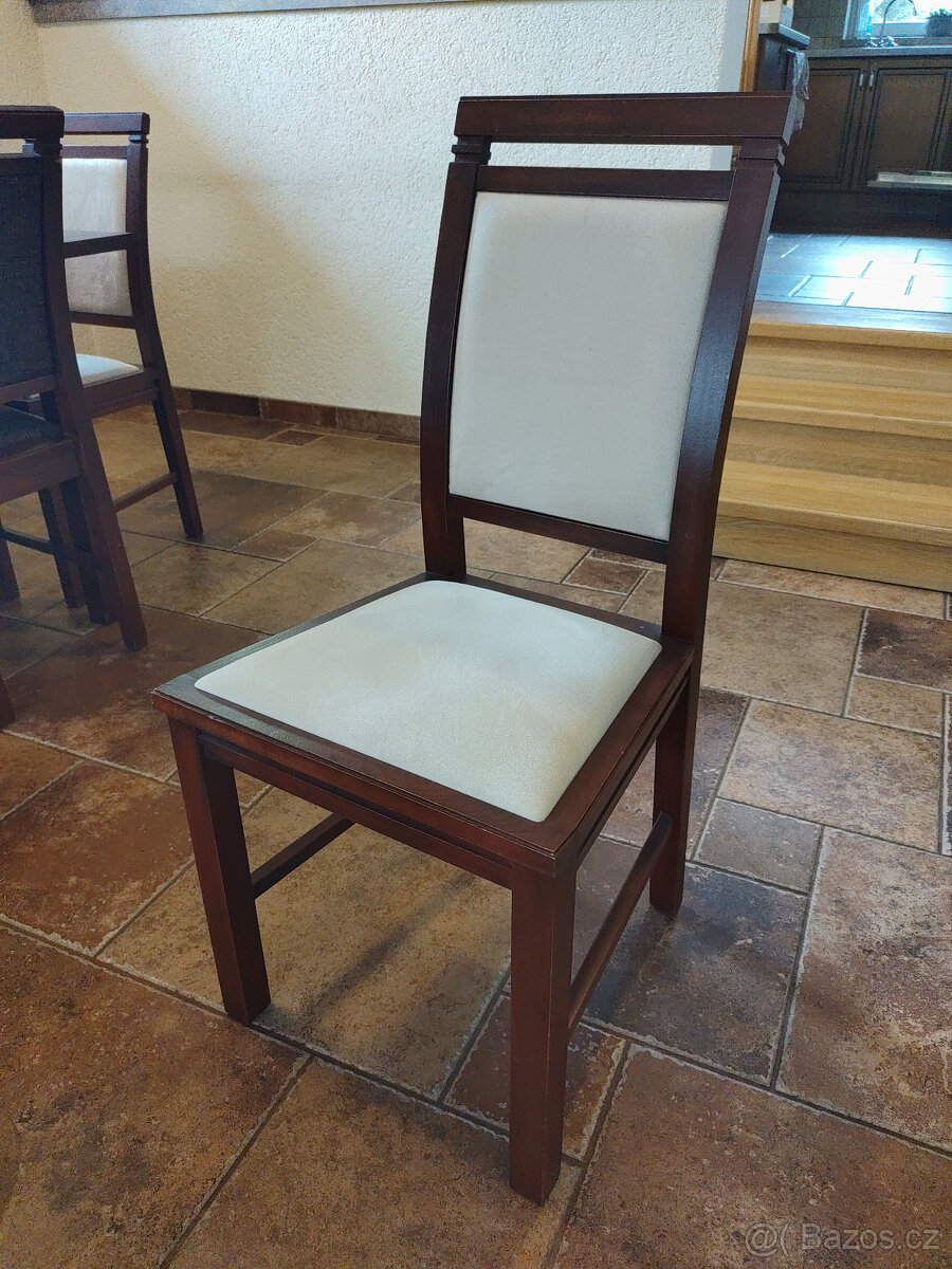 Jídelní stůl + 8 židlí - 3