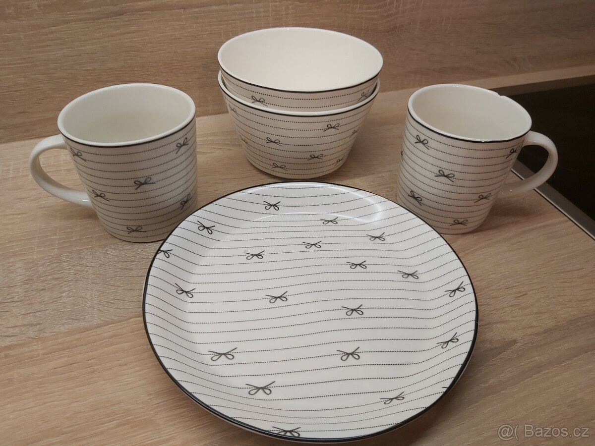 Porcelánová sada nádobí - 3