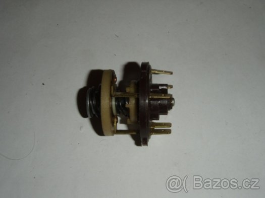 LADA, VAZ, ŽIGULI - VNITŘEK SPÍNACÍ SKŘÍŇKY - 3