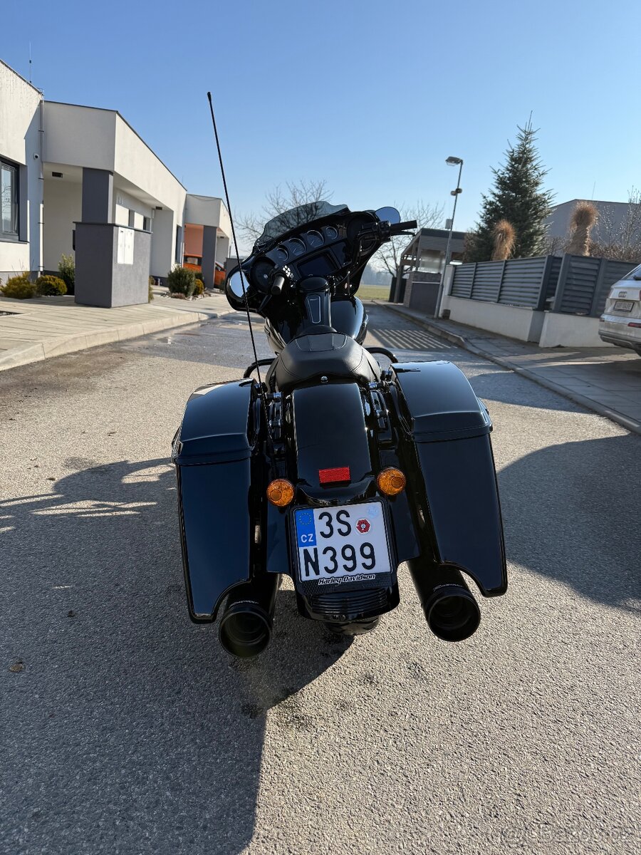 Harley davidson street glide speciál 2020 ČR - 3