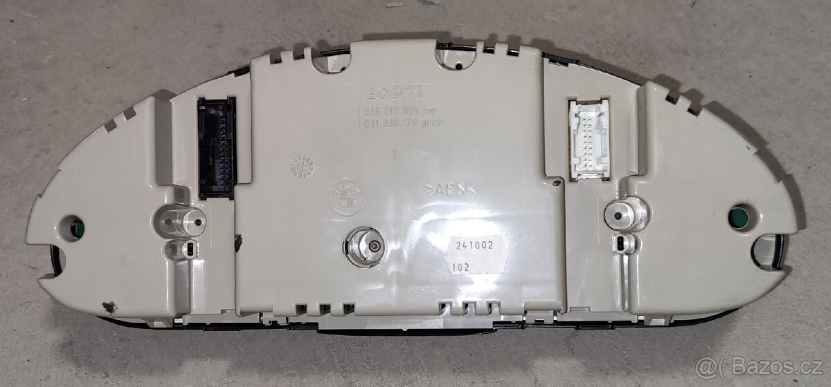 BMW 3, e46, budíky Anglie - 3