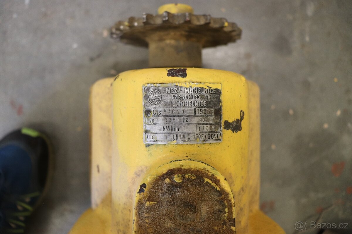 Motor s převodovkou + příslušenství - 3