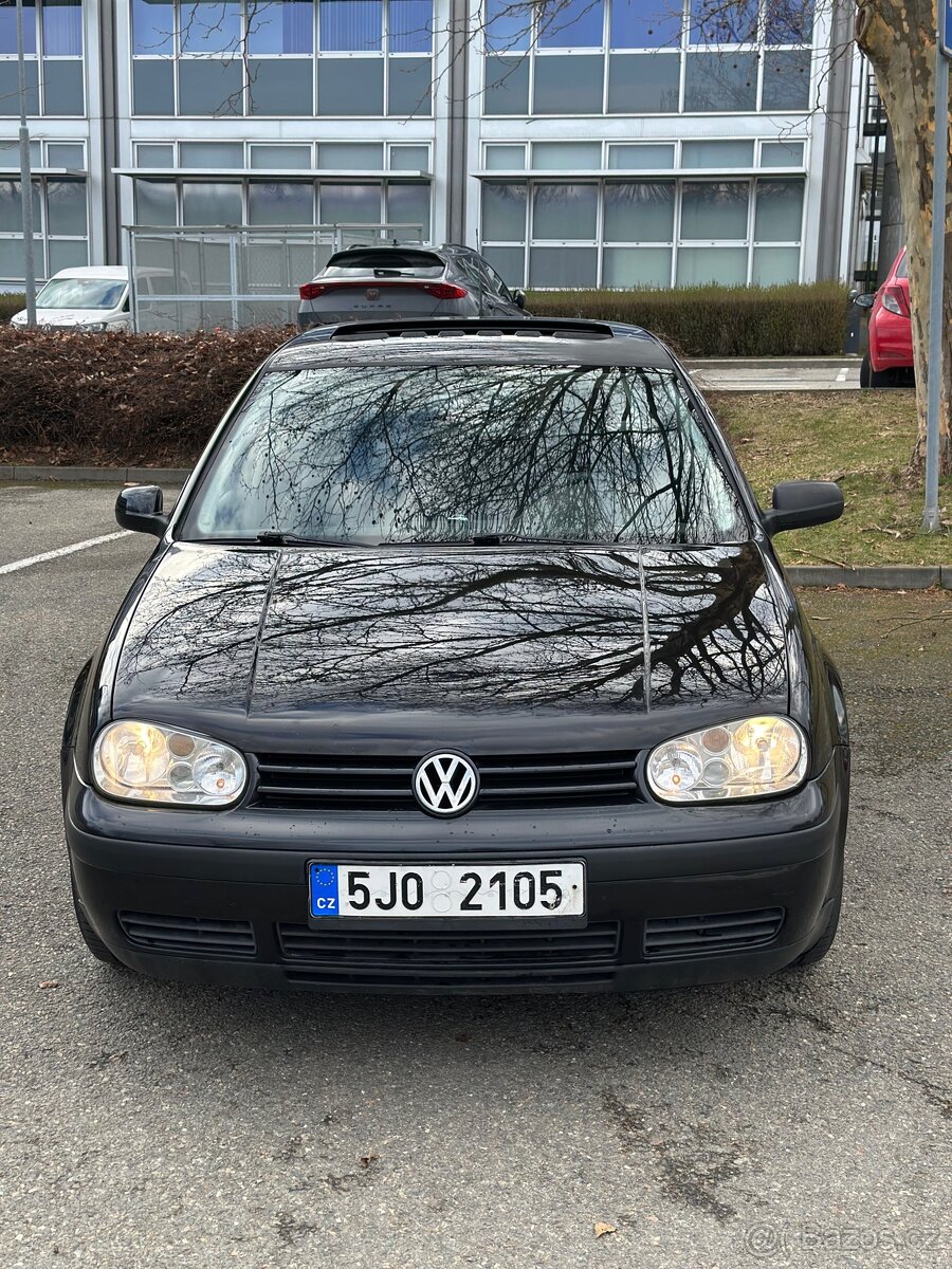 Volkswagen Golf IV 1.4 - 3