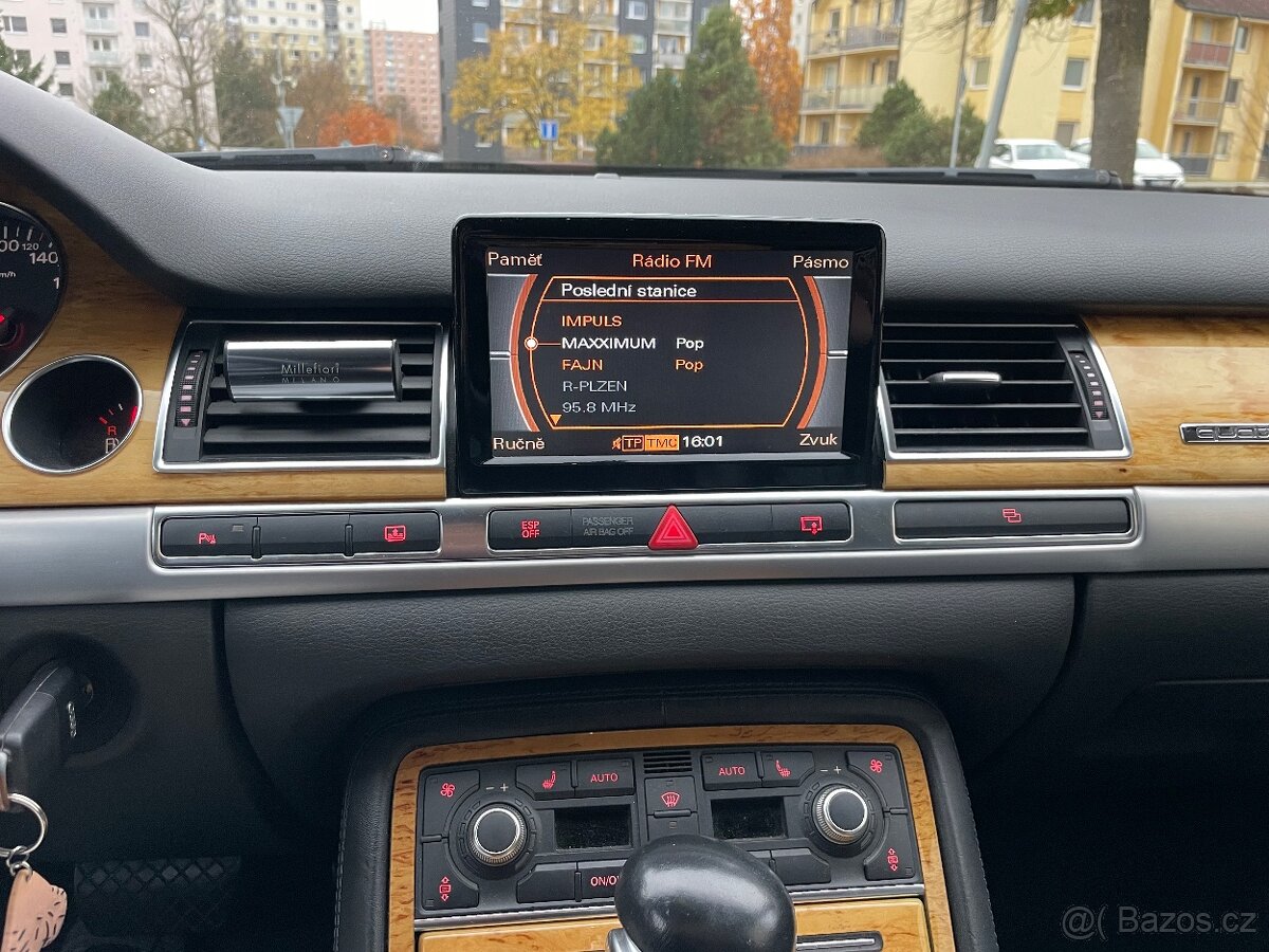 Audi A8 D3 4,2i MPI rok 2003 - 3