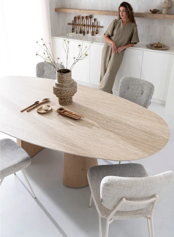 Nerozkládací jídelní stůl - Arras - 3