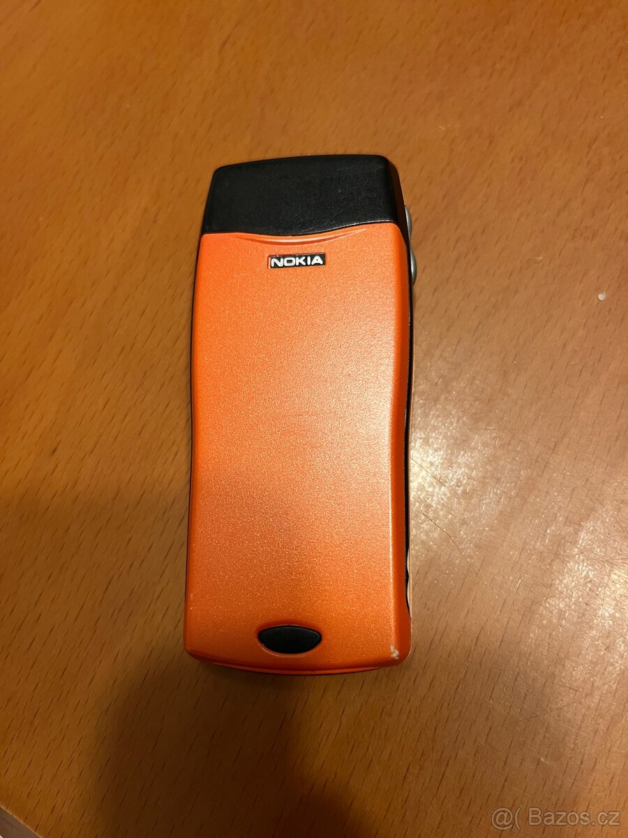 Nokia 8210 - 3