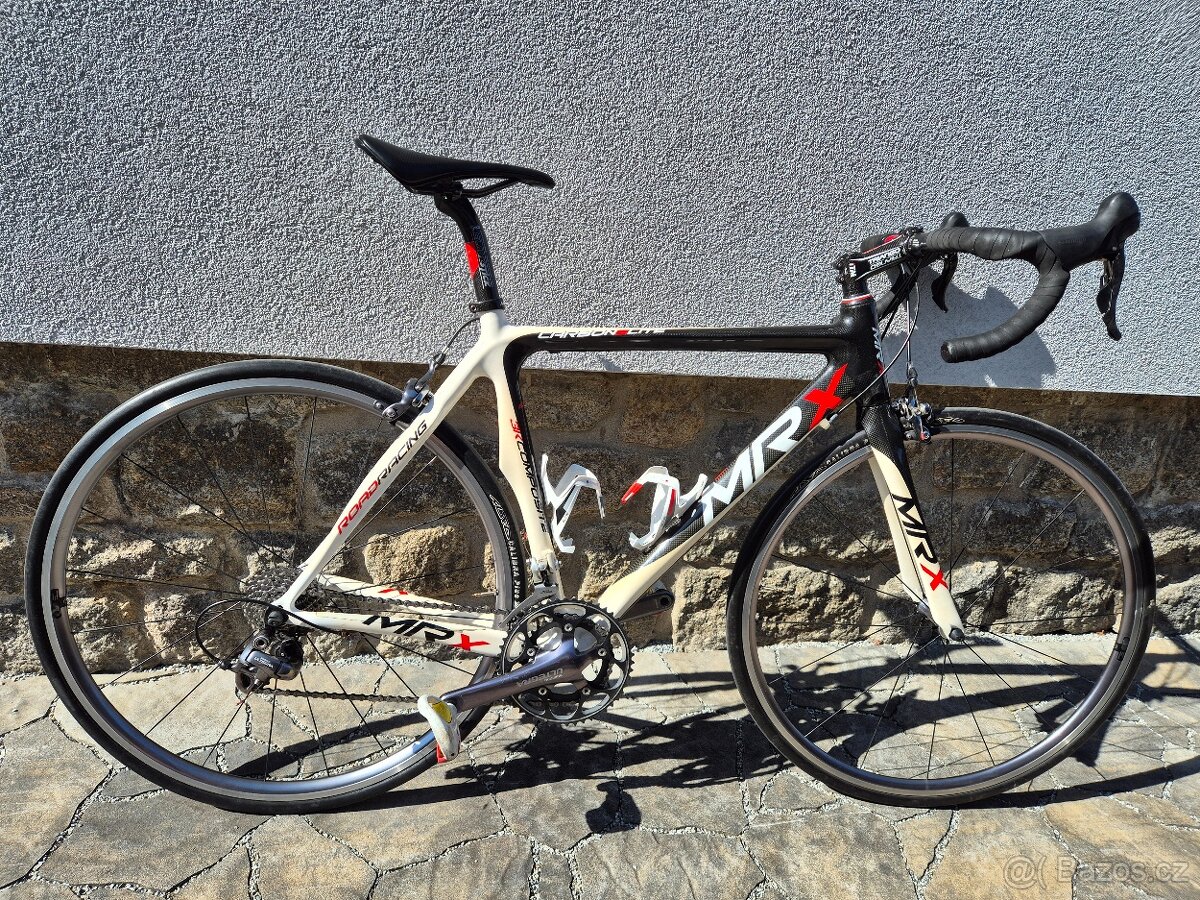 Karbonové silniční kolo - 3