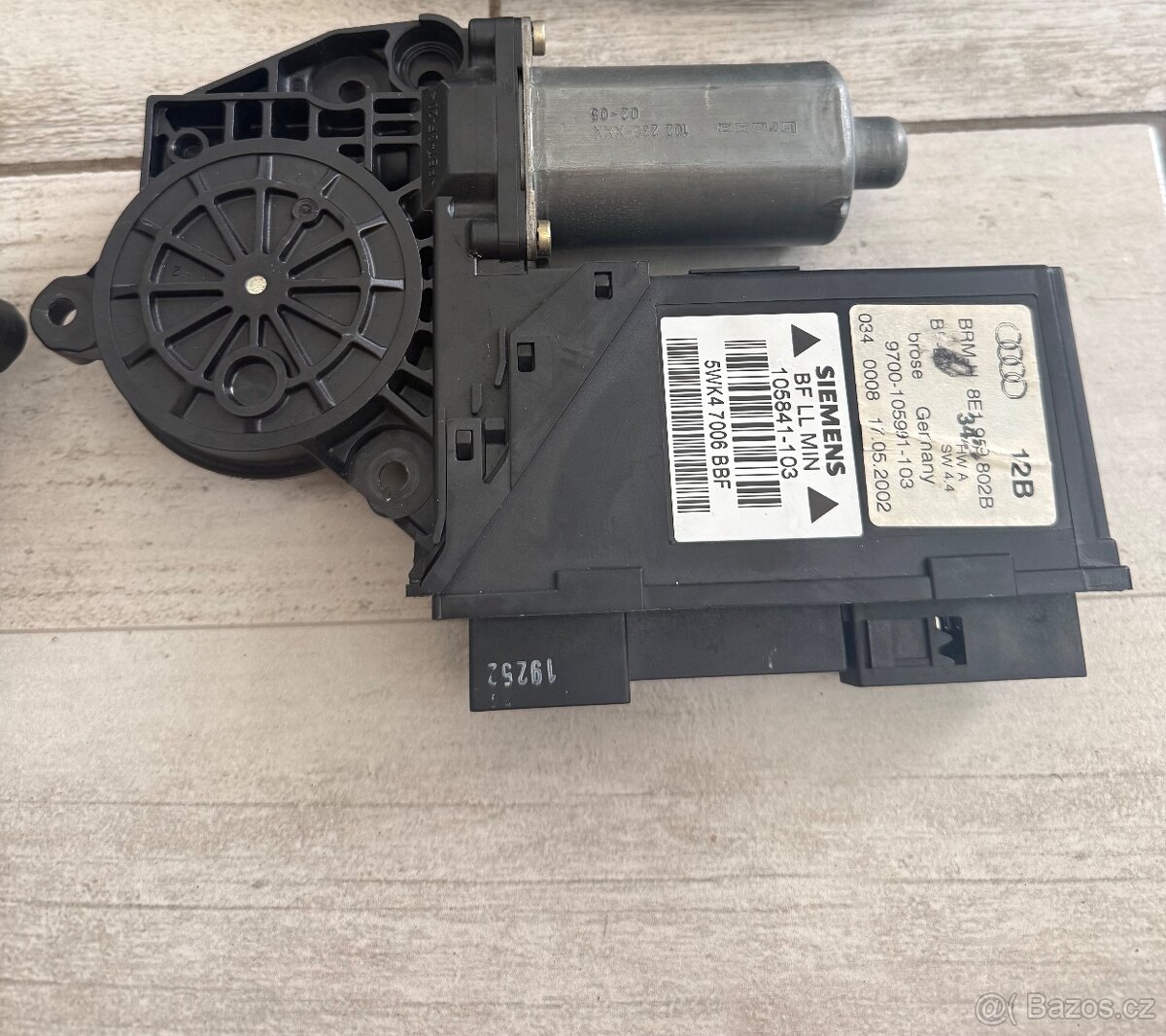 Zbytky dílů Audi A3 A4 A6 - 3