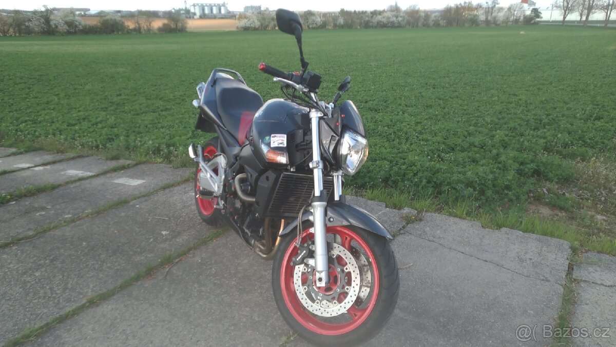 Suzuki GSR 600 edice Yoshimura - 3