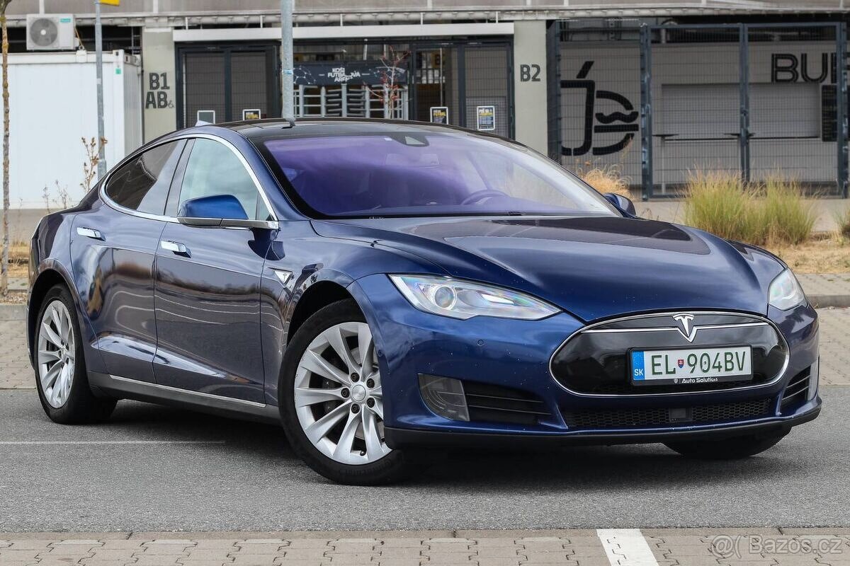 Tesla Model S 70D 4x4, 284kW (2015) - 3