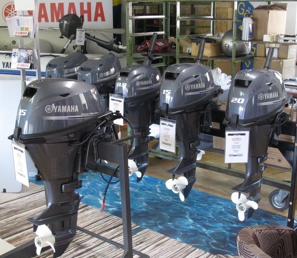 Nafukovací člun YAM310S s přívěsným motorem Yamaha F15 - 3