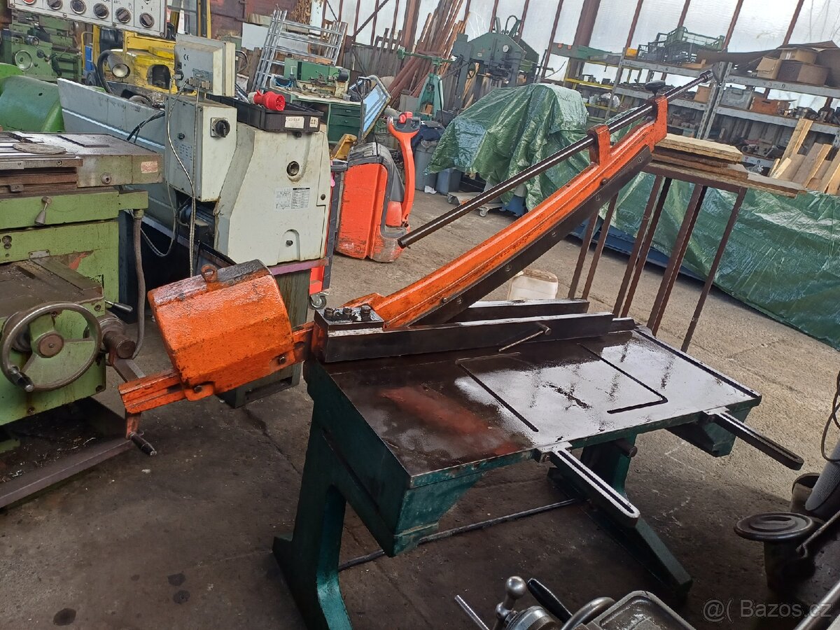 Tabulové nůžky na plech NTP 1000/2 - 3