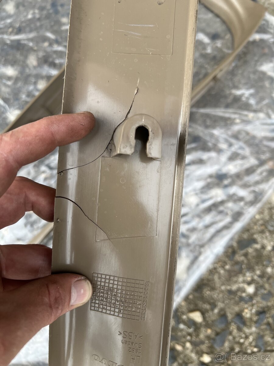 Plastové nášlapy dveří Volvo V70/XC70 P2 - 3