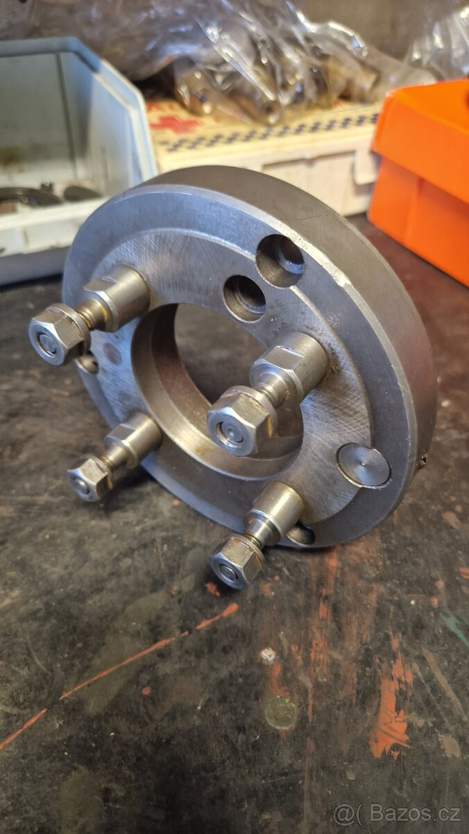 Příruba na sklíčidlo TOS 160 - 3