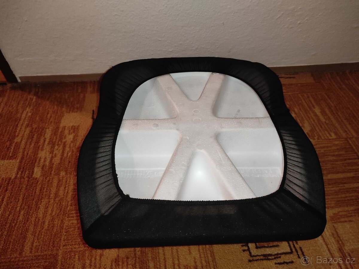 Dětský podsedák do auta15-36 kg - 3