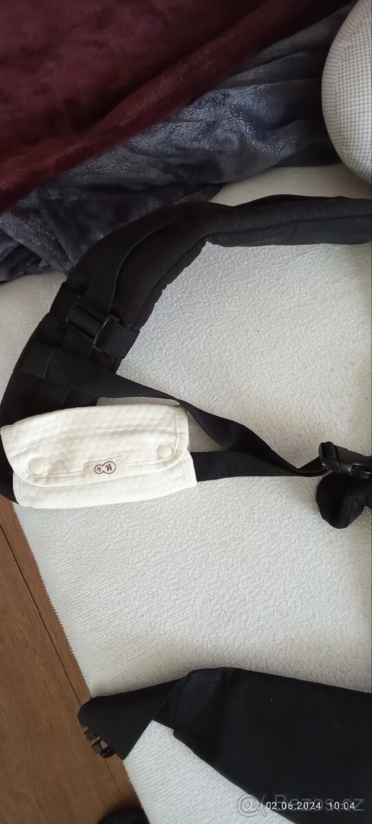 Klokanka na dítě
(Nositko s kapuci) - 3