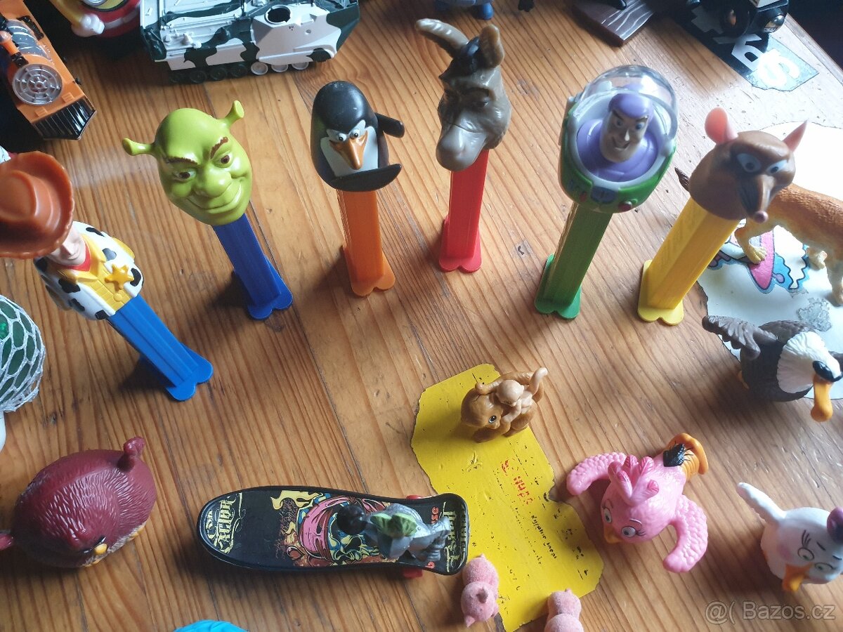Vláčky vojáčci, figurky... - 3